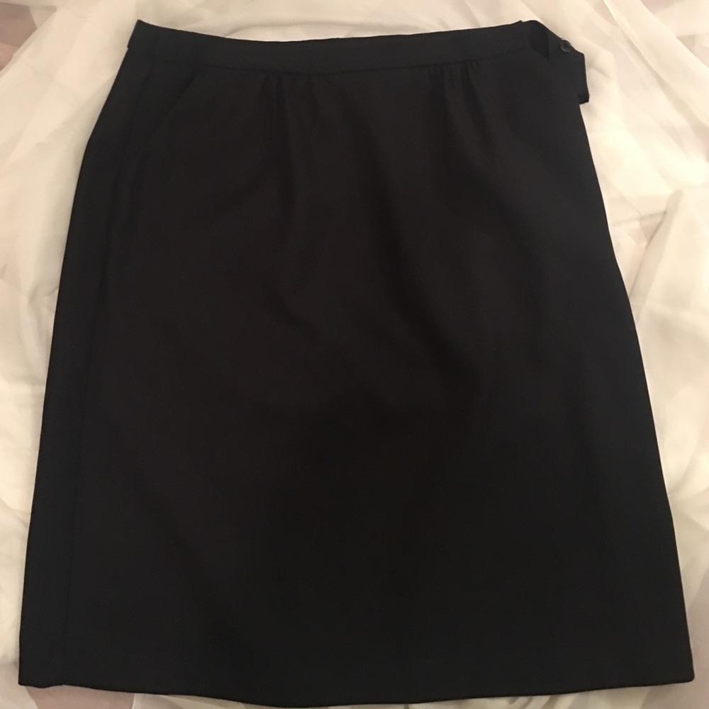 Cricket Lane Size 20 Solid Black Skirt